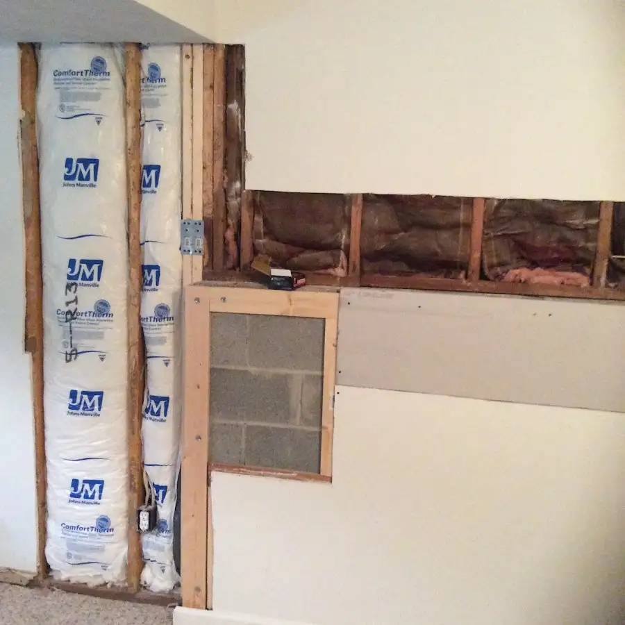 Wall insulation replacement during Structural Drying in Coral Springs